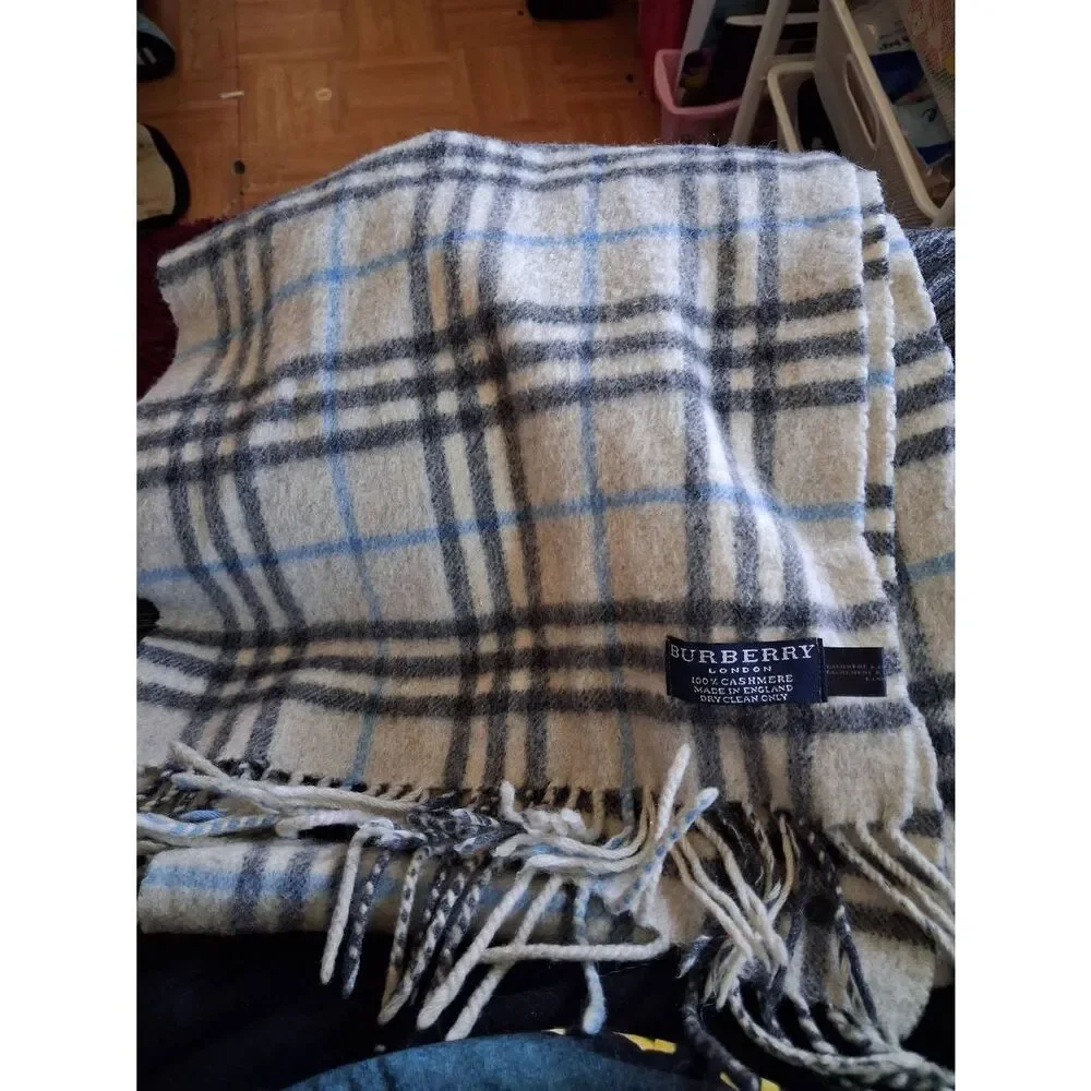 Burberry London Cashmere scarf blue grey cream